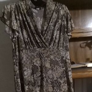 Elegant Black and Tan Patterned Dress